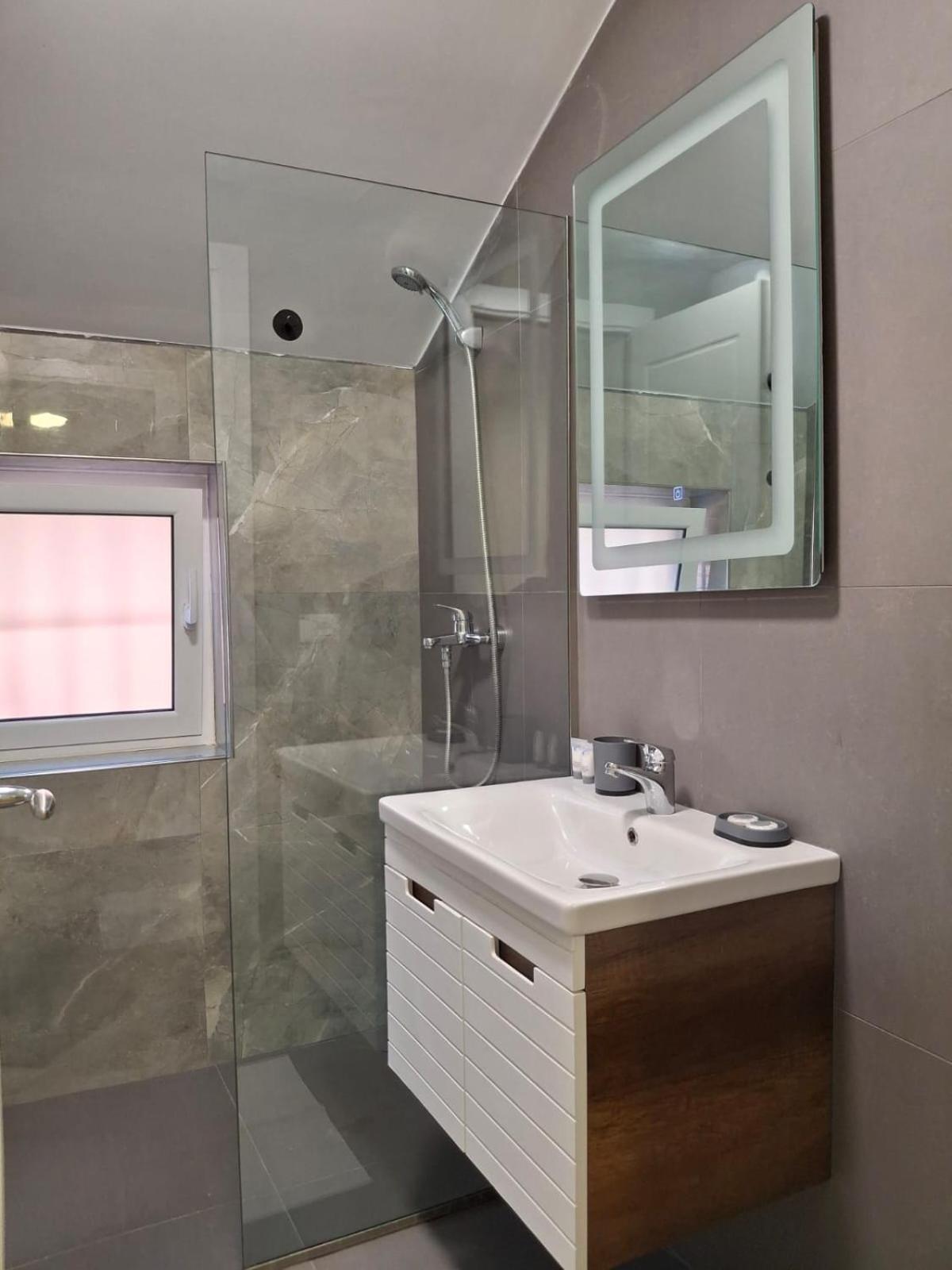 New Fabulous Attic - Modern And Stylish Tirana